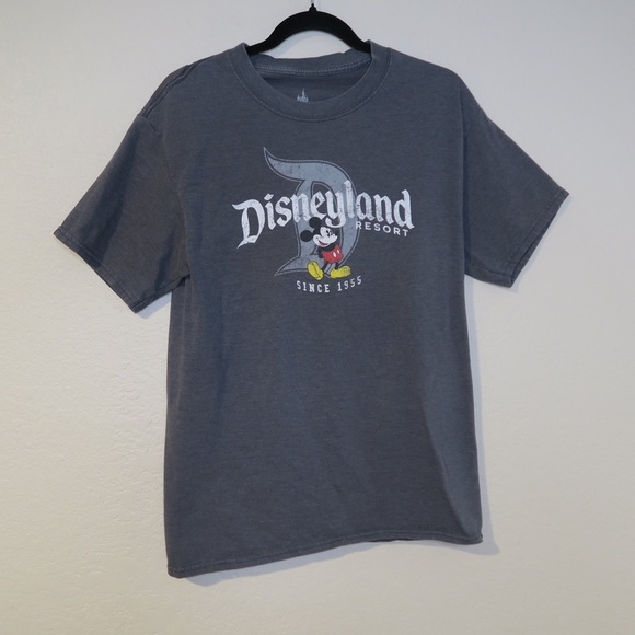 Disney Parks Disneyland Mickey‎ Mouse Graphic Tee Distressed Retro Grey Crewneck - Picture 8 of 8